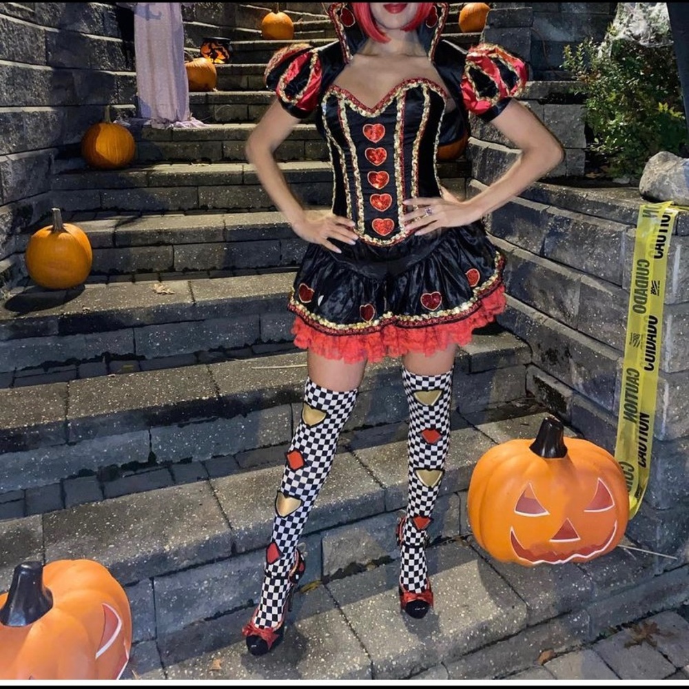 Queen of Hearts Deluxe Halloween/Dance Costume